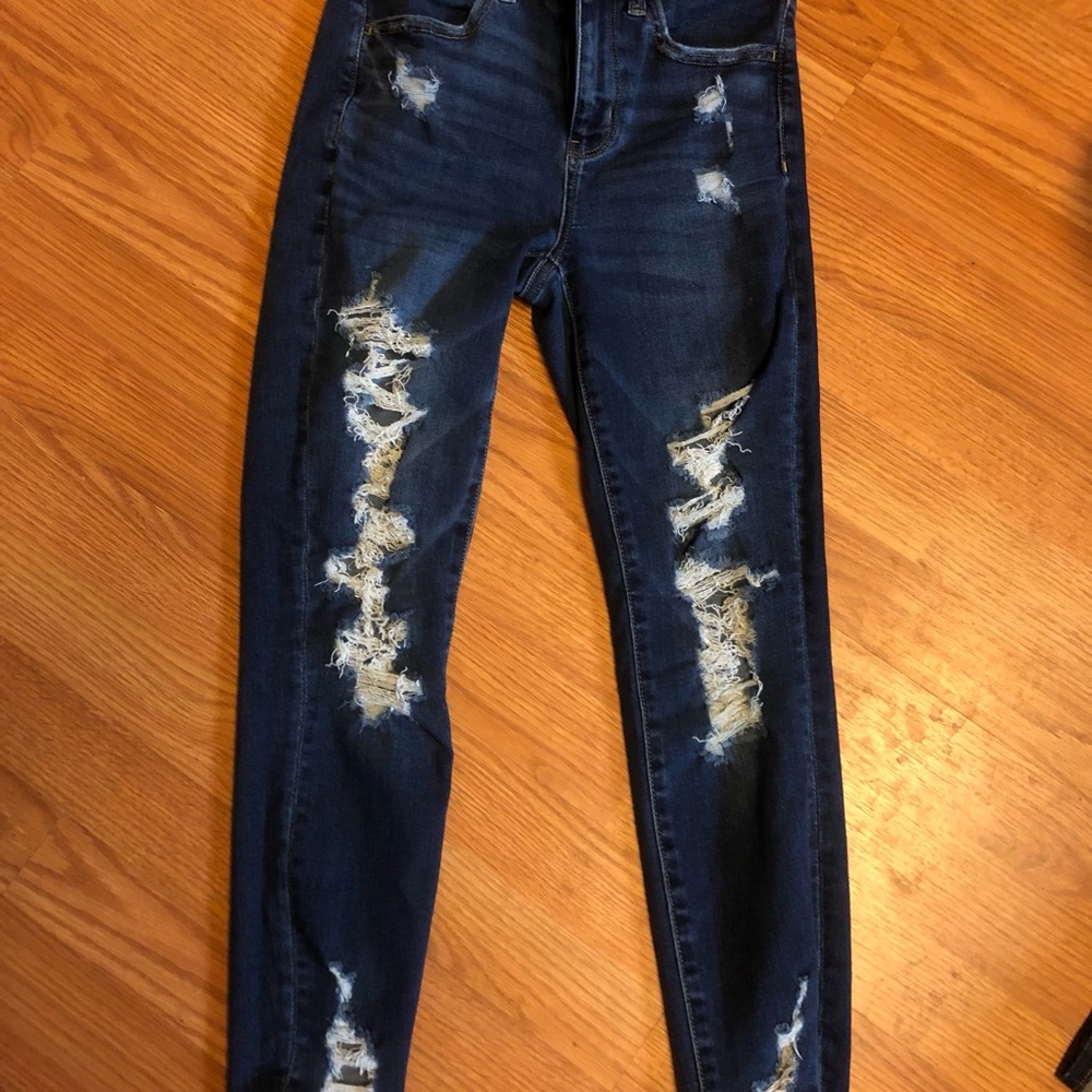 AMERICAN EAGLE JEANS